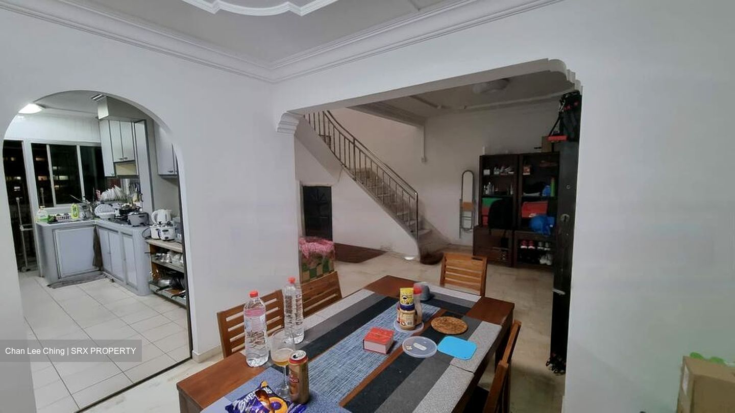 Blk 204 Choa Chu Kang Avenue 1 (Choa Chu Kang), HDB Executive #472972701